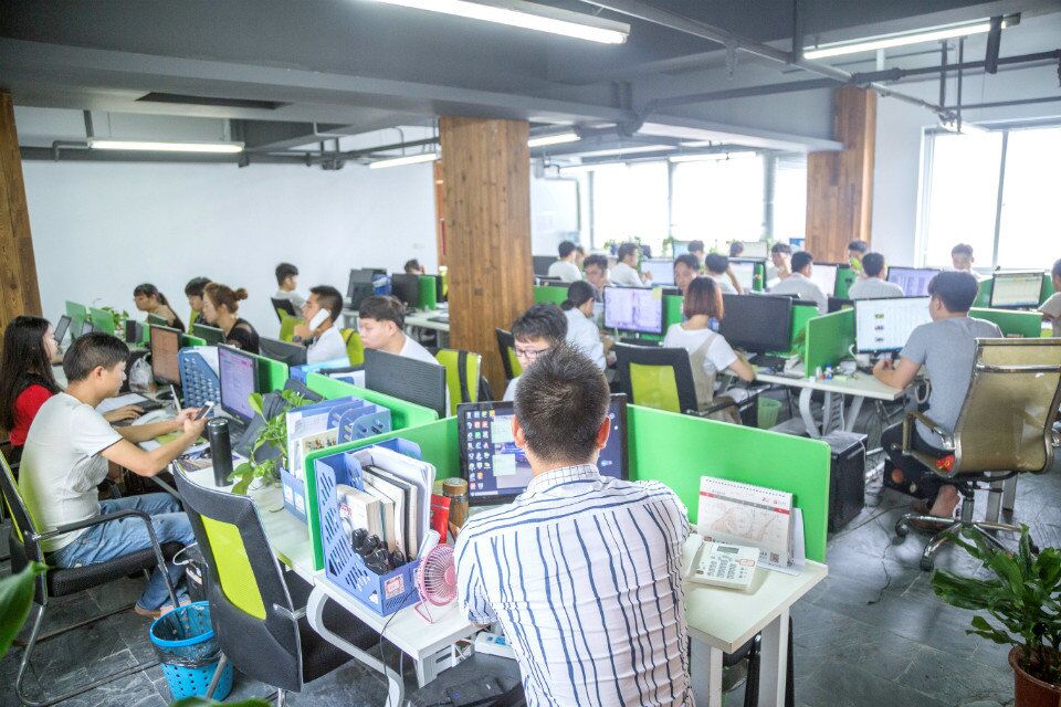 华壹信息 专业网站建设与数据处理服务，服务12000家客户的可靠选择